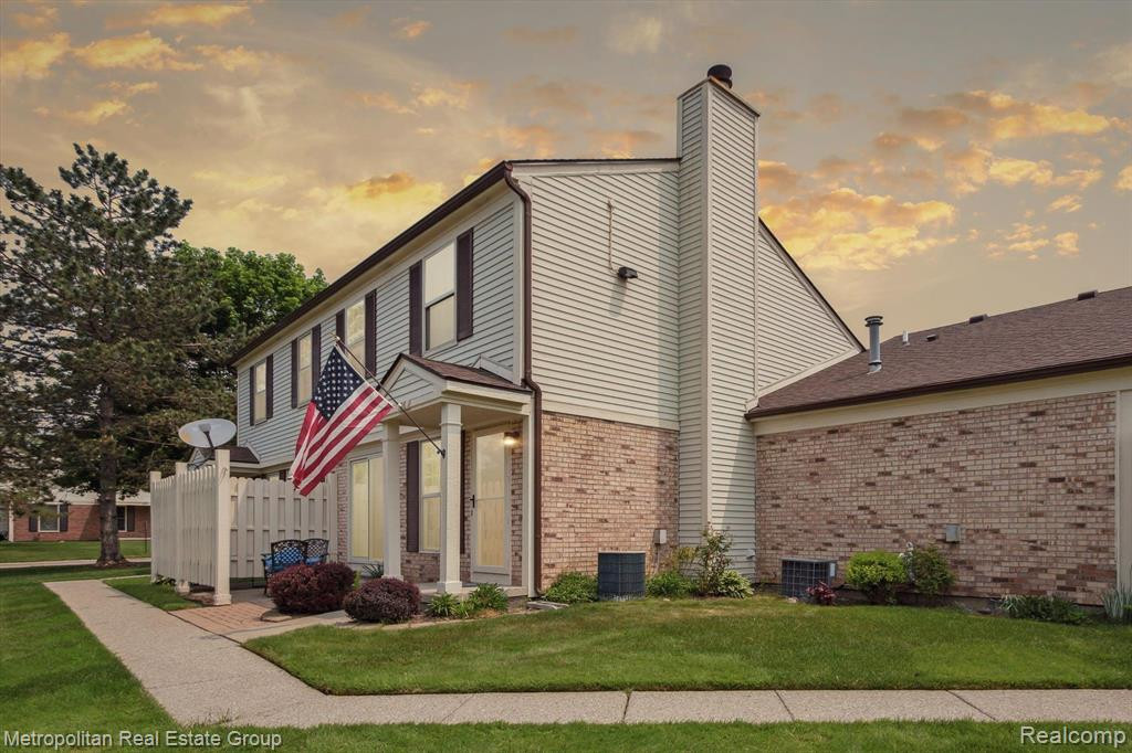 1516 DOVER Hill S, Walled Lake, MI 48390 — Photo 3