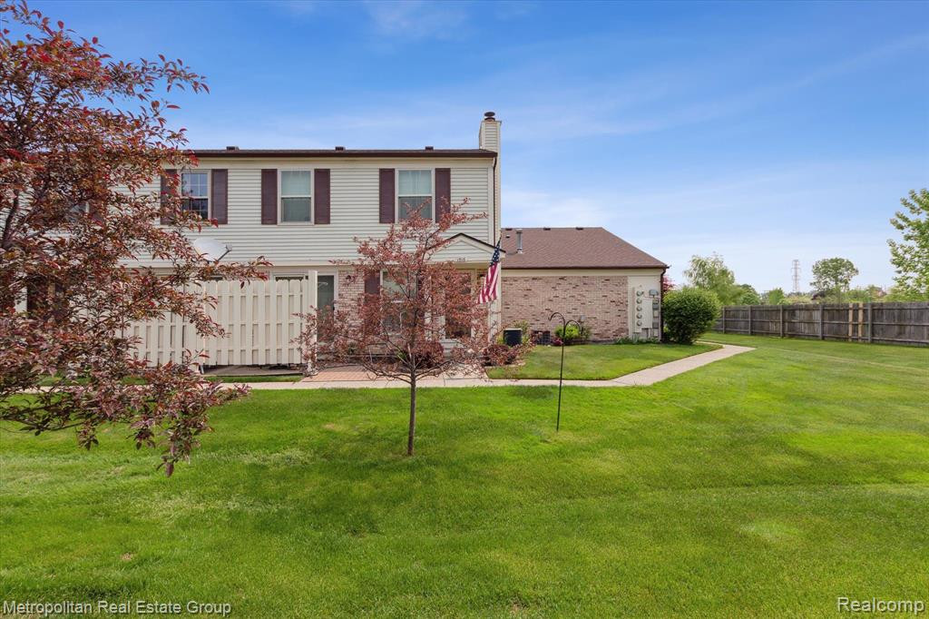 1516 DOVER Hill S, Walled Lake, MI 48390 — Photo 4