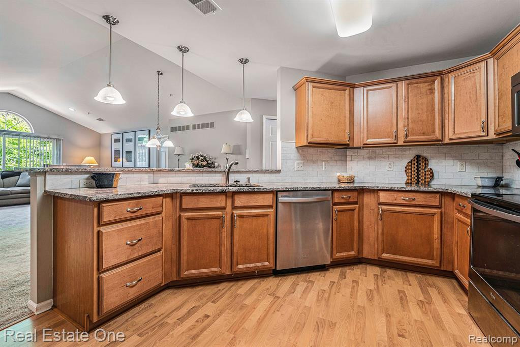 18206 ADRI Circle, 128, Walled Lake, MI 48390 — Photo 9