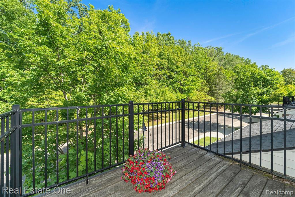 18206 ADRI Circle, 128, Walled Lake, MI 48390 — Photo 22