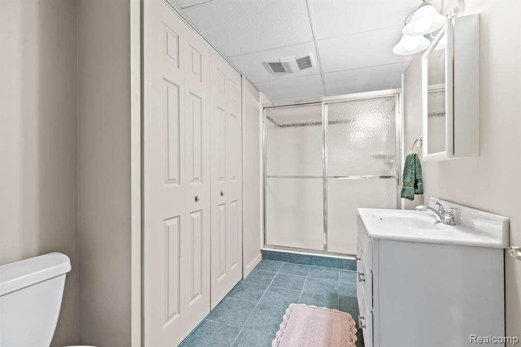 7029 POPPLETON Road, Canton, MI 48187 — Photo 33
