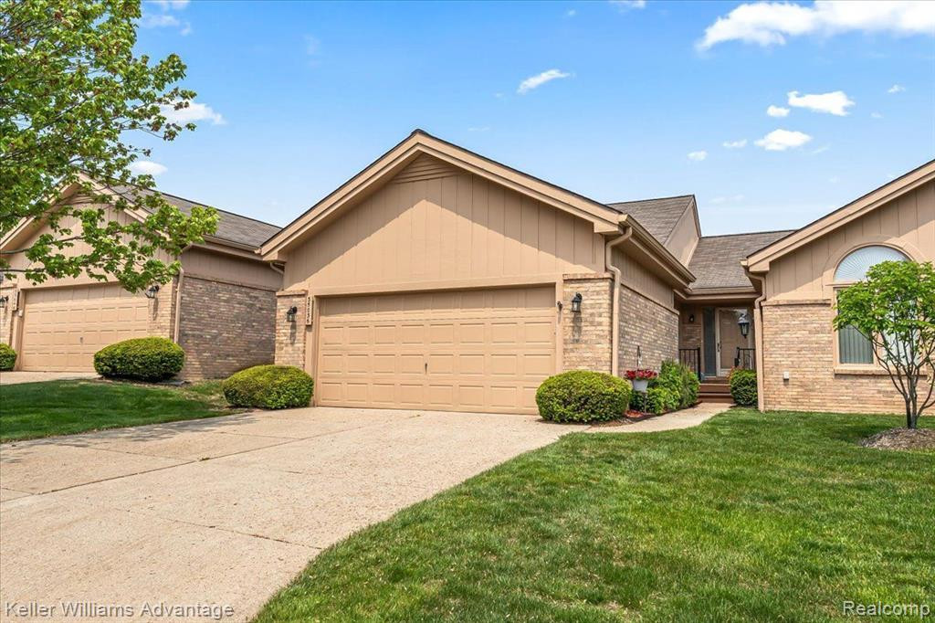 35036 RED PINE Drive, Farmington Hills, MI 48335 — front exterior