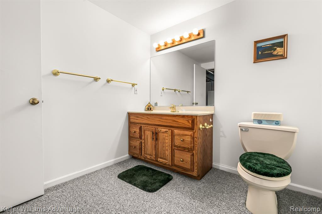 35036 RED PINE Drive, Farmington Hills, MI 48335 — Photo 19
