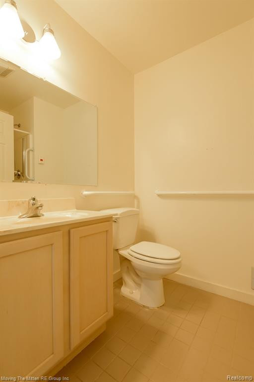 582 LANCASTER Court, Saline, MI 48176 — Photo 11