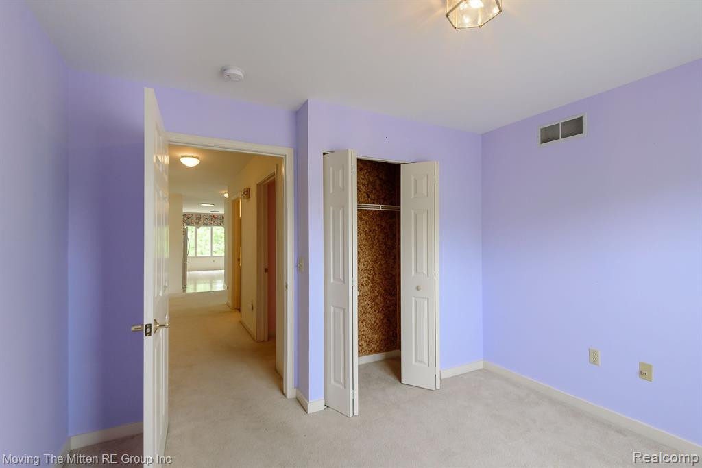 582 LANCASTER Court, Saline, MI 48176 — Photo 39