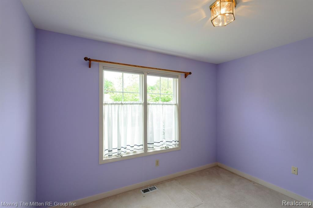 582 LANCASTER Court, Saline, MI 48176 — Photo 40