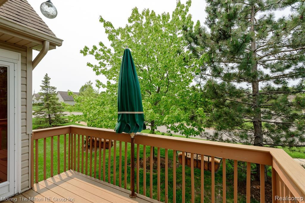 582 LANCASTER Court, Saline, MI 48176 — Photo 48