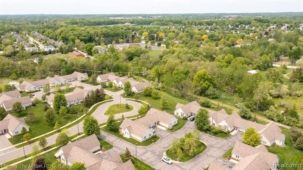 582 LANCASTER Court, Saline, MI 48176 — Photo 57