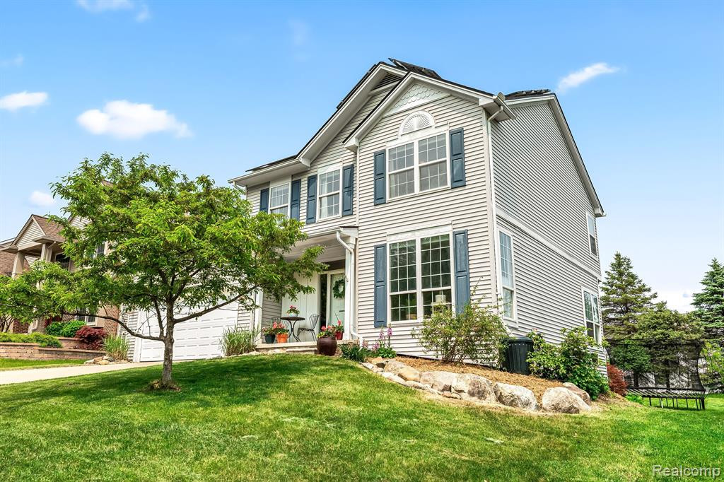 1790 RIVERWOOD Drive, Ann Arbor, MI 48103 — Photo 2