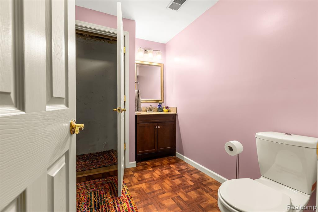 1790 RIVERWOOD Drive, Ann Arbor, MI 48103 — Photo 38