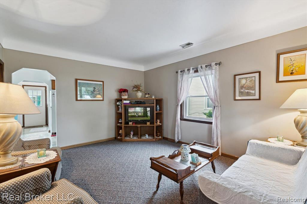 12768 HORAN Street, Carleton, MI 48117 — Photo 9