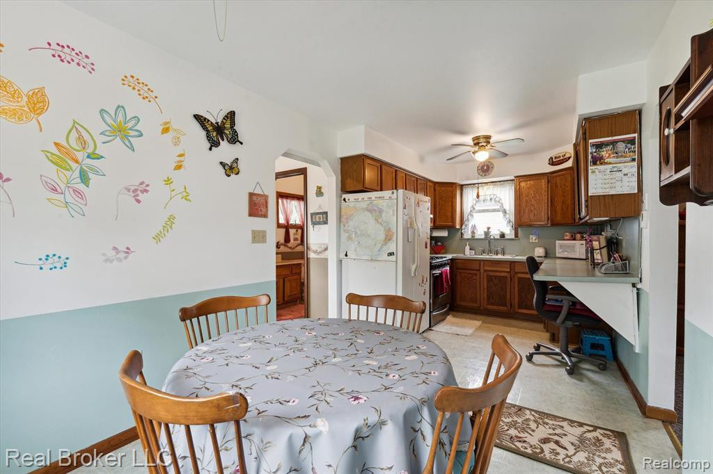 12768 HORAN Street, Carleton, MI 48117 — Photo 11