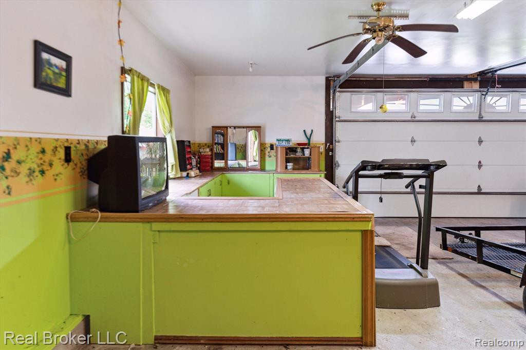 12768 HORAN Street, Carleton, MI 48117 — Photo 22