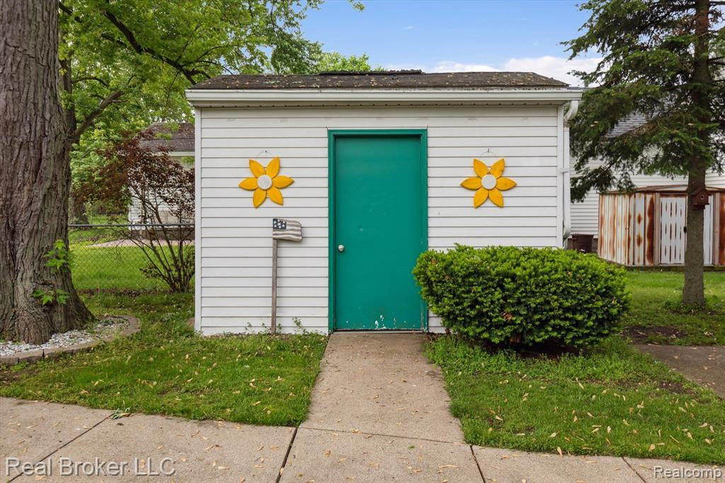 12768 HORAN Street, Carleton, MI 48117 — Photo 29