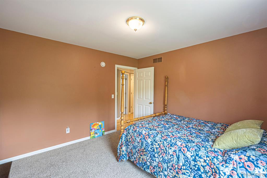 7633 Quail Ridge Drive, Dexter, MI 48130 — Photo 25