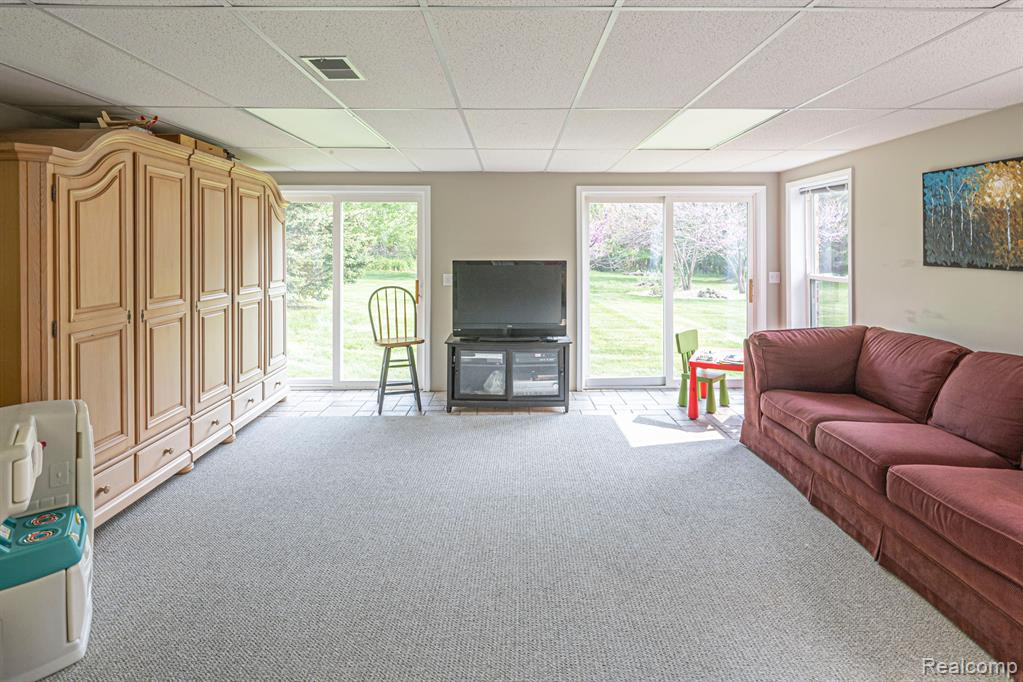 7633 Quail Ridge Drive, Dexter, MI 48130 — Photo 35