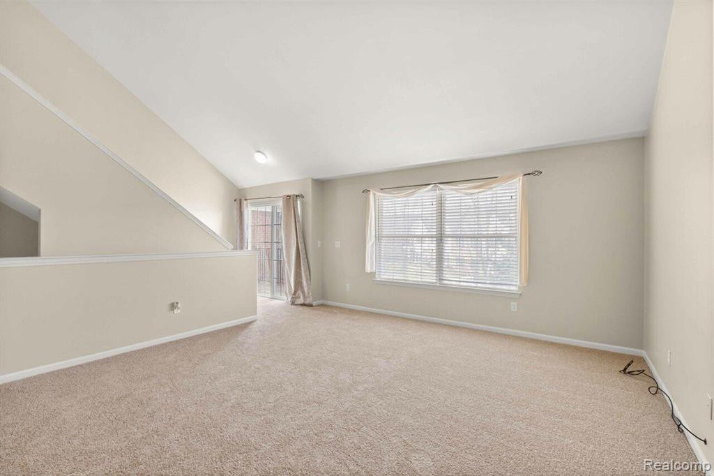 1138 RIAL LAKE Drive, Howell, MI 48843 — Photo 3