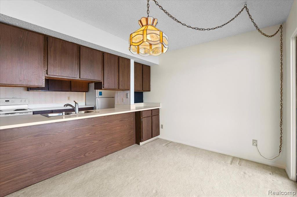 800 CLIFFS Drive, 107F, Ypsilanti, MI 48198 — Photo 7