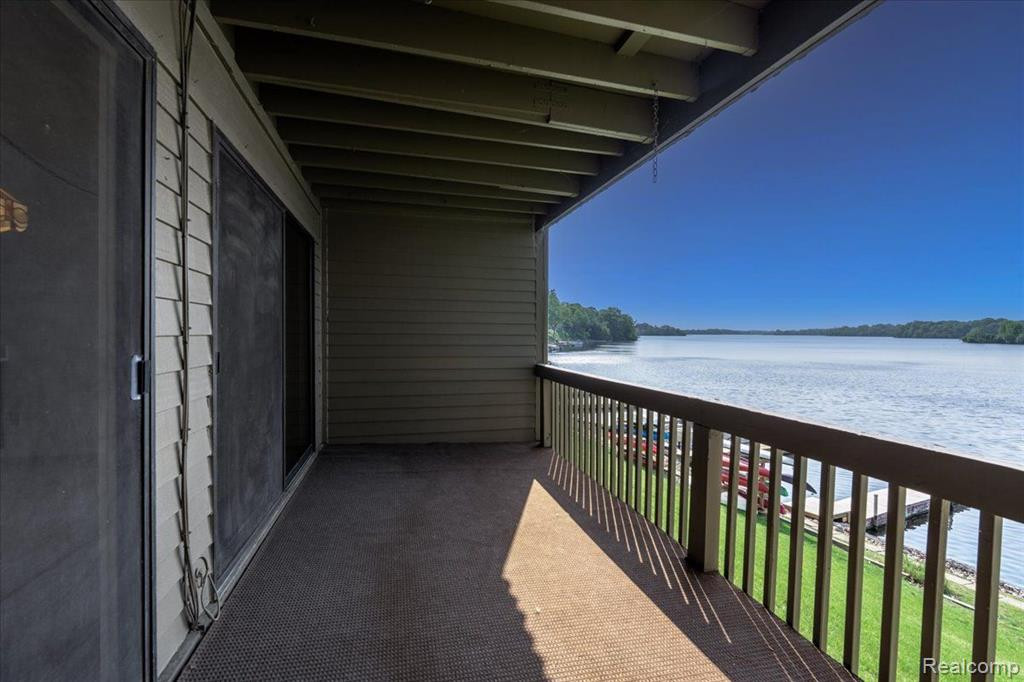 800 CLIFFS Drive, 107F, Ypsilanti, MI 48198 — Photo 16