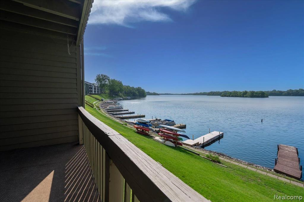 800 CLIFFS Drive, 107F, Ypsilanti, MI 48198 — Photo 17