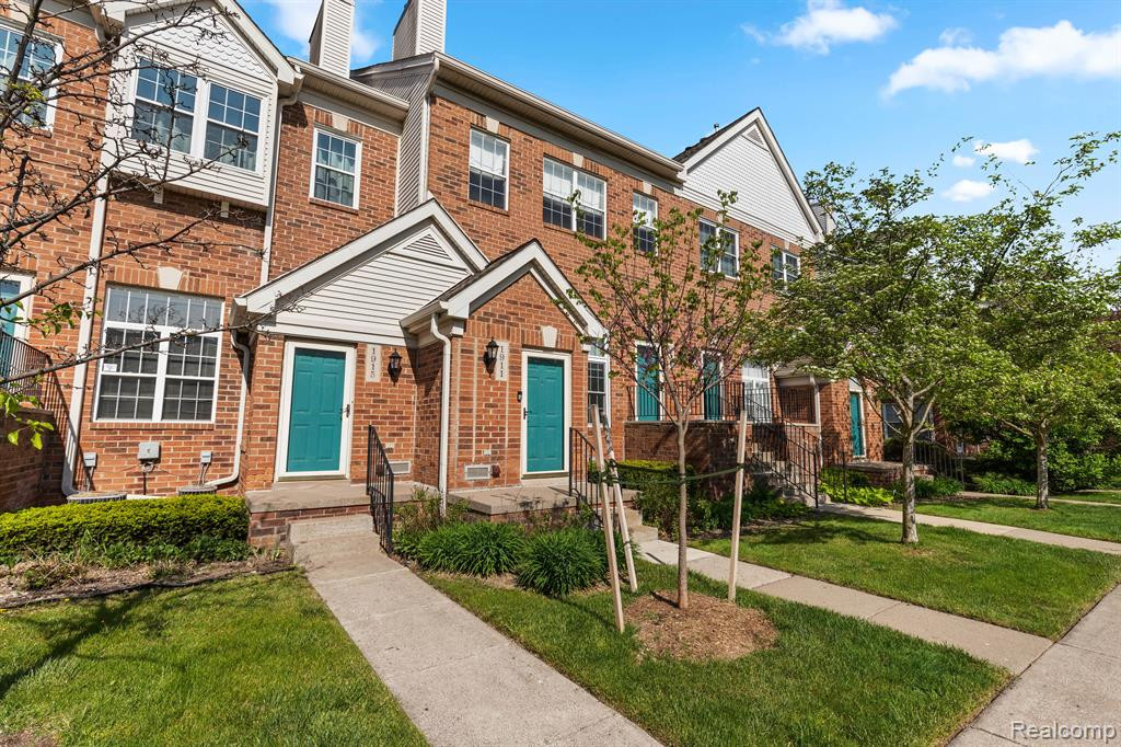 1911 Campau Farms Circle, Detroit, MI 48207 — front exterior