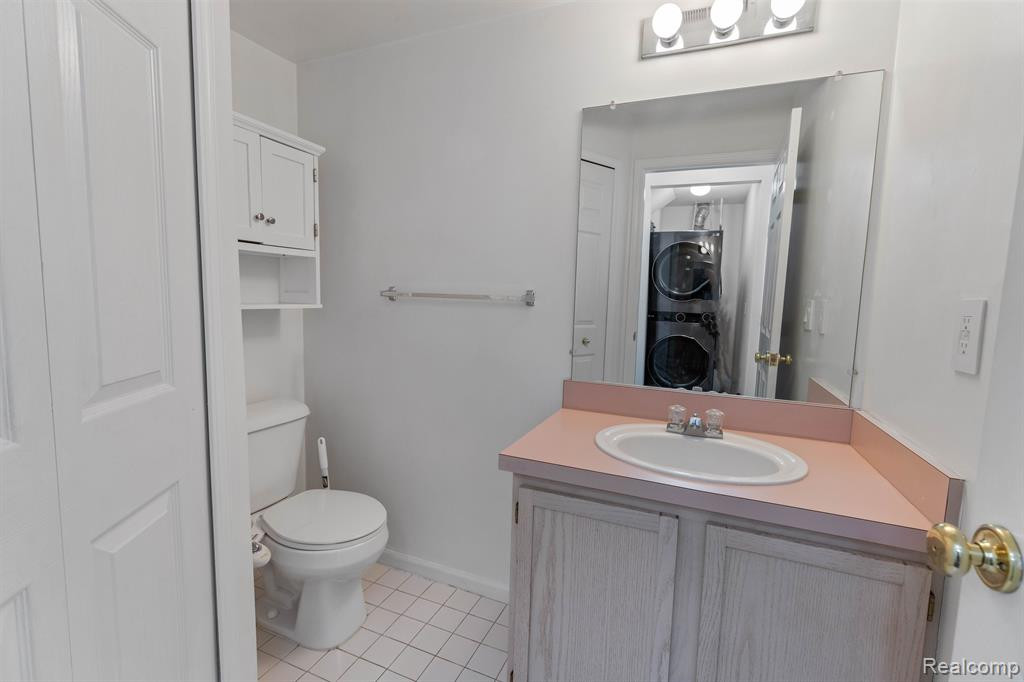 1911 Campau Farms Circle, Detroit, MI 48207 — Photo 25