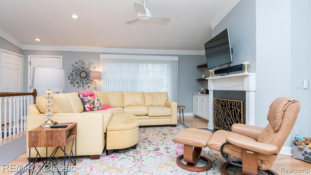 22068 EDGEWATER, 140, Novi, MI — Photo 11