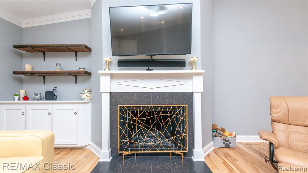 22068 EDGEWATER, 140, Novi, MI — Photo 12