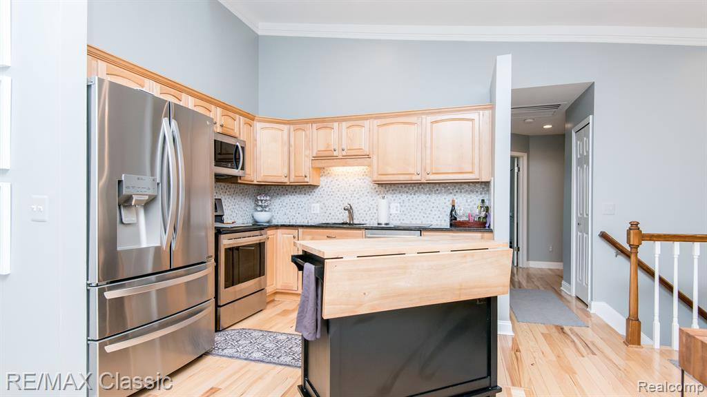 22068 EDGEWATER, 140, Novi, MI — Photo 17