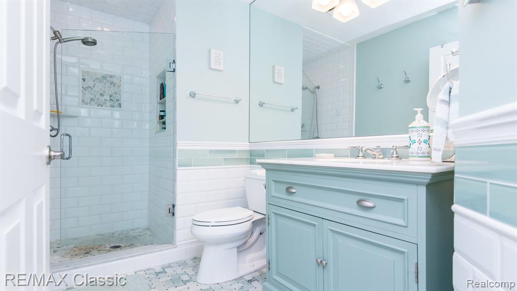 22068 EDGEWATER, 140, Novi, MI — Photo 26