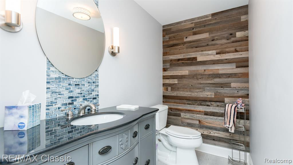 22068 EDGEWATER, 140, Novi, MI — Photo 41