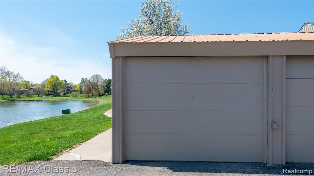 22068 EDGEWATER, 140, Novi, MI — Photo 55