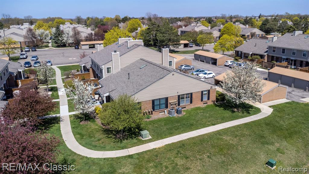 22068 EDGEWATER, 140, Novi, MI — Photo 56