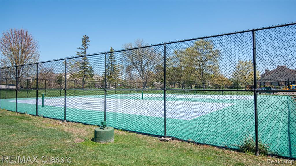 22068 EDGEWATER, 140, Novi, MI — Photo 65