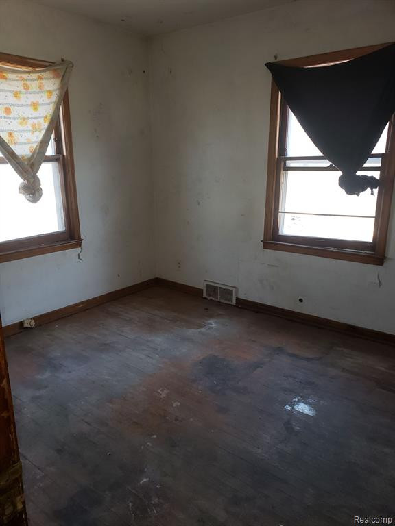 8410 CARRIE Street, Detroit, MI 48211 — Photo 6