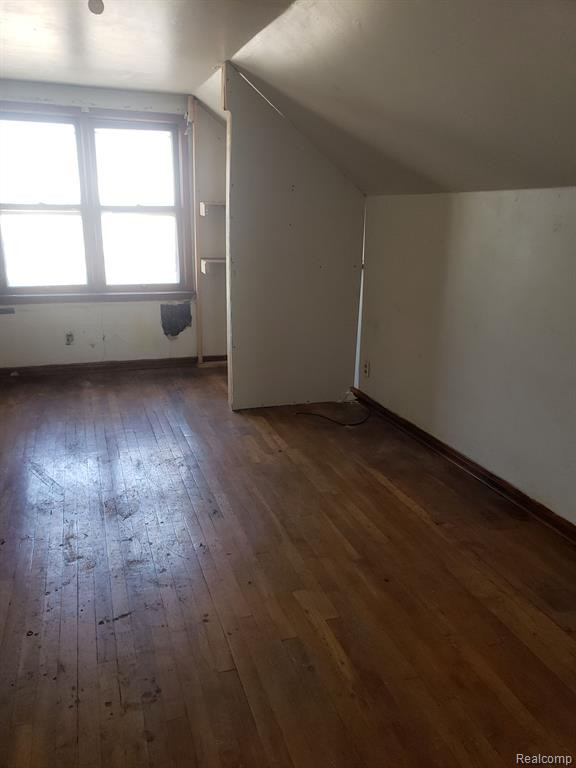 8410 CARRIE Street, Detroit, MI 48211 — Photo 10