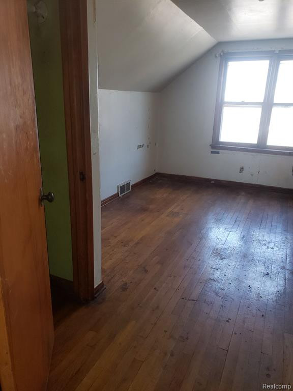 8410 CARRIE Street, Detroit, MI 48211 — Photo 11