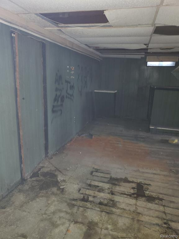 8410 CARRIE Street, Detroit, MI 48211 — Photo 17