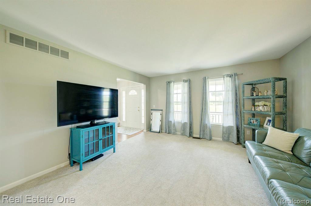 3042 Sandhill Drive, Dexter, MI 48130 — Photo 30