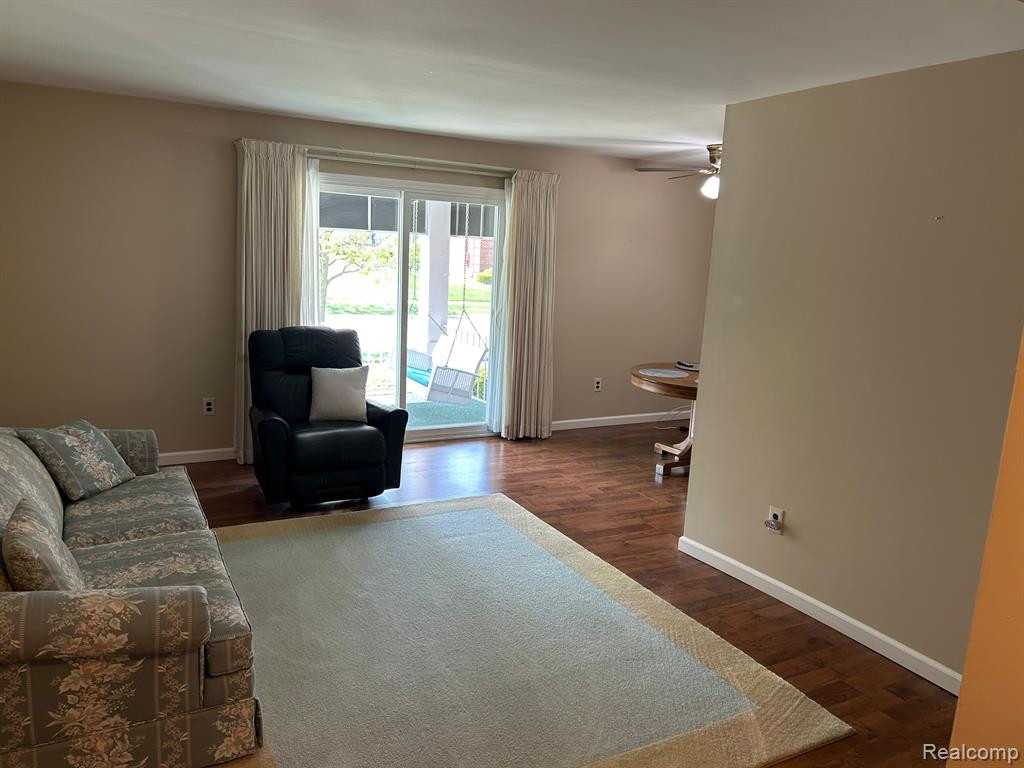 1700 MONTICELLO Street, 1, Trenton, MI 48183 — Photo 7