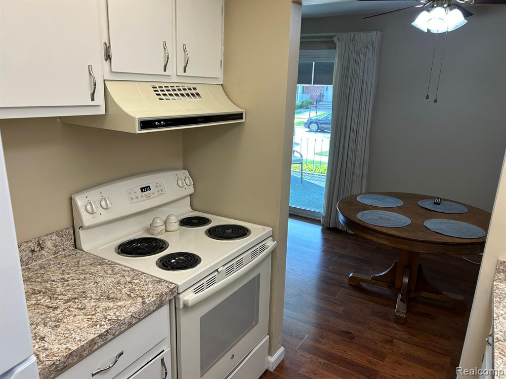1700 MONTICELLO Street, 1, Trenton, MI 48183 — Photo 11