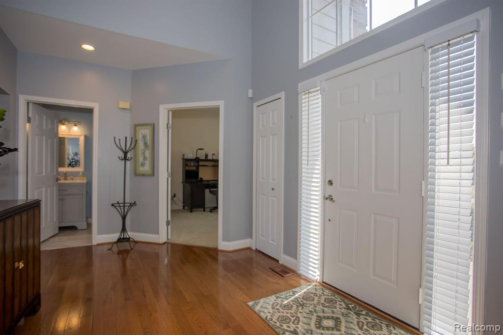649 DORNOCH Drive, Ann Arbor, MI 48103 — Photo 7