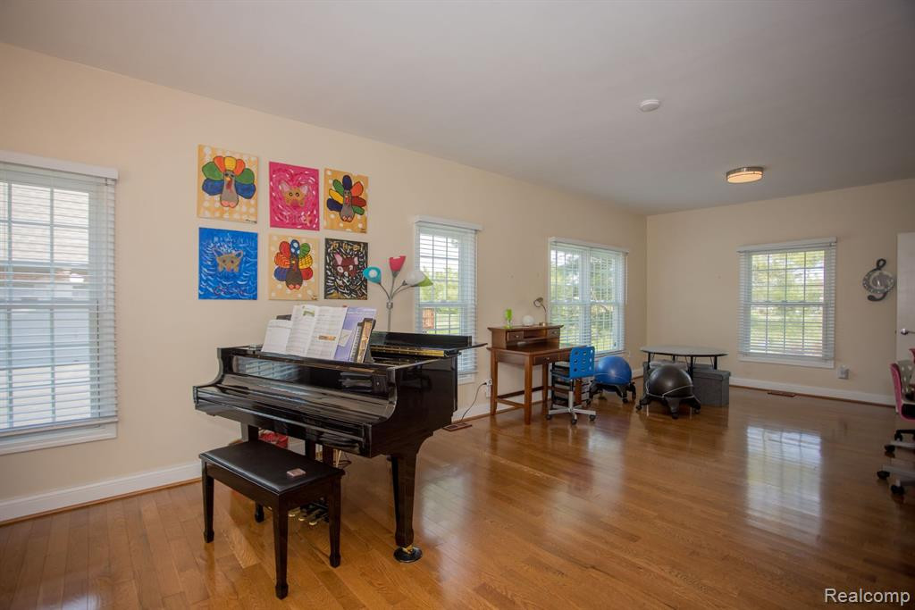 649 DORNOCH Drive, Ann Arbor, MI 48103 — Photo 17