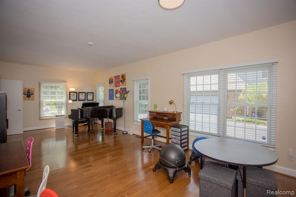 649 DORNOCH Drive, Ann Arbor, MI 48103 — Photo 18