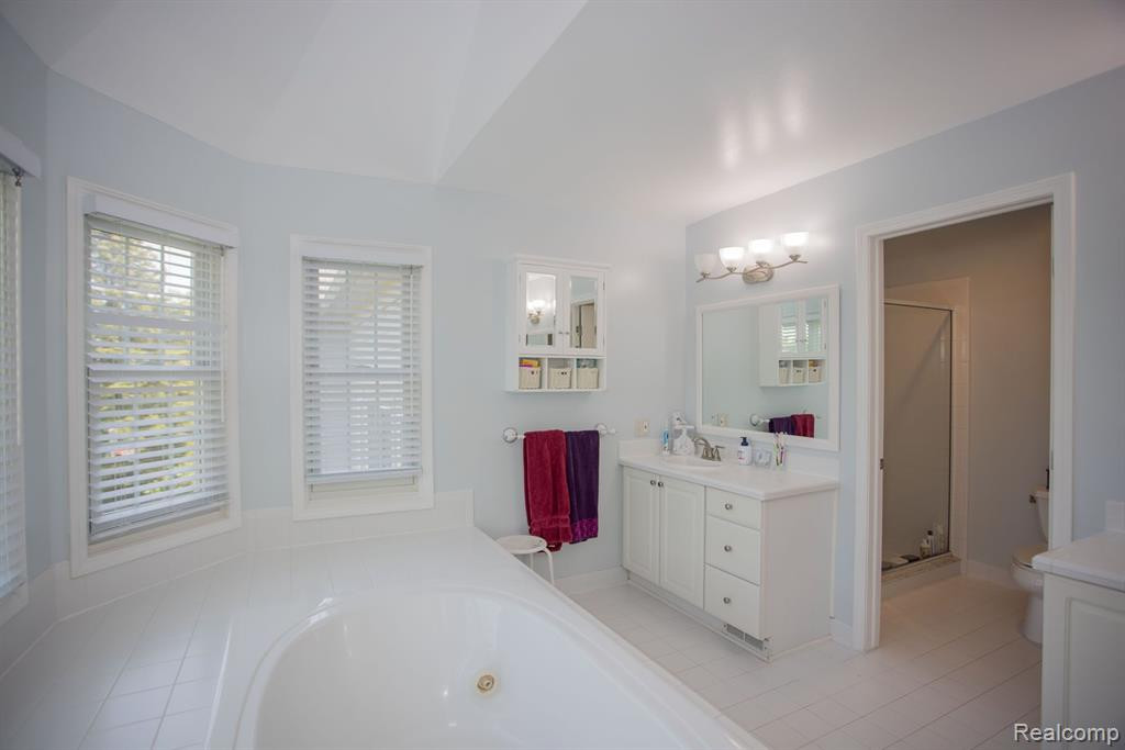 649 DORNOCH Drive, Ann Arbor, MI 48103 — Photo 27