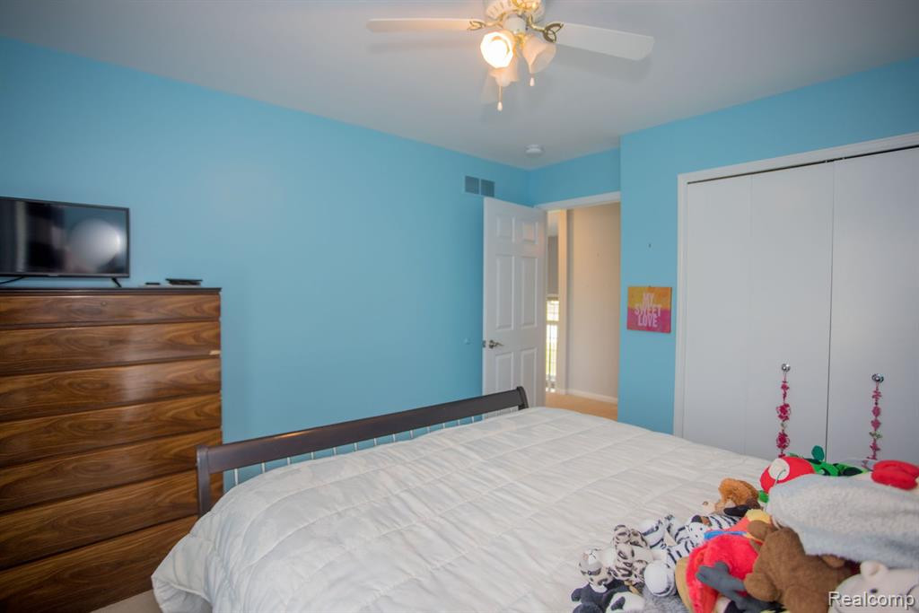 649 DORNOCH Drive, Ann Arbor, MI 48103 — Photo 37
