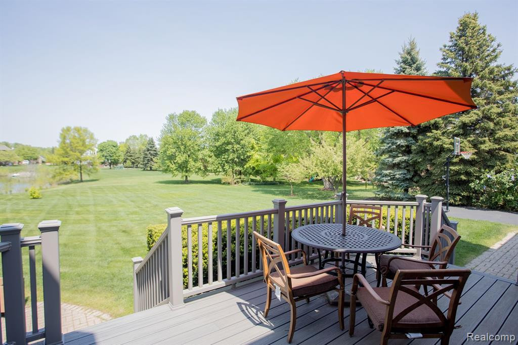 649 DORNOCH Drive, Ann Arbor, MI 48103 — Photo 45