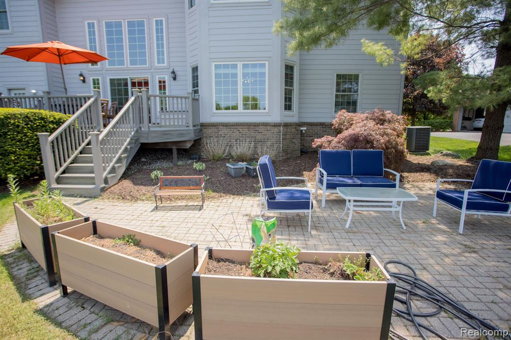 649 DORNOCH Drive, Ann Arbor, MI 48103 — Photo 46