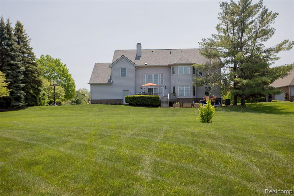 649 DORNOCH Drive, Ann Arbor, MI 48103 — Photo 47