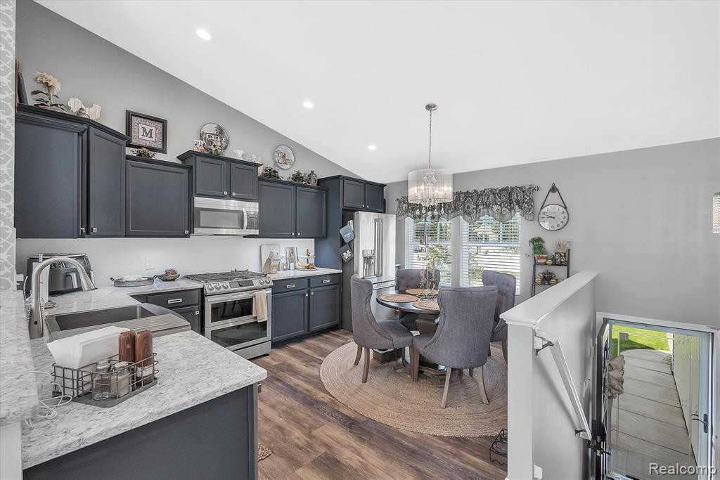 3756 AMBER OAKS Drive, Howell, MI 48855 — Photo 11